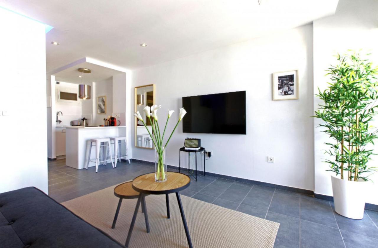 Precioso Apartamento Con Vistas Al Mar Y Piscinas Бенальмадена Экстерьер фото
